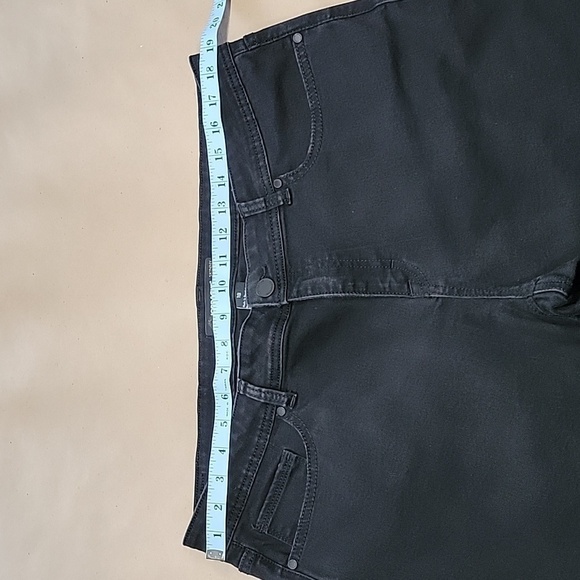 Jordache Size 18 Black Skinny Jeans, Excellent Used Condition - Picture 3 of 12